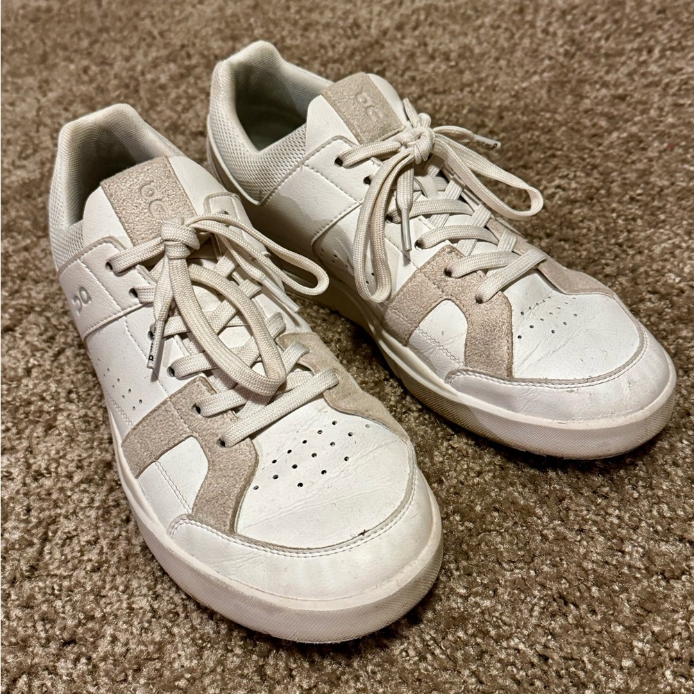 On THE ROGER Clubhouse Size 8.5